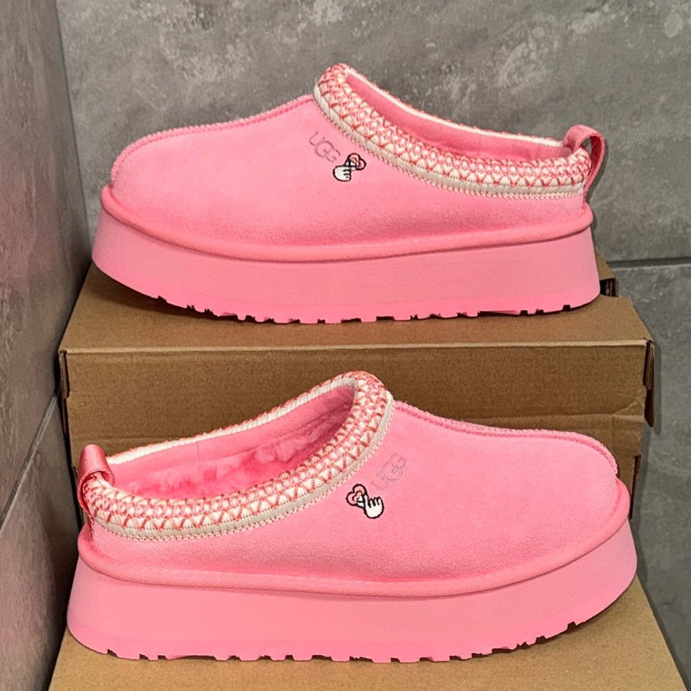 UGG TAZZ LOVE ‘25